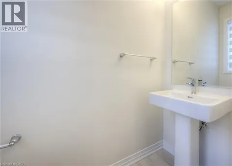 104 Settlers Road East Oakville ON L6H 7W5