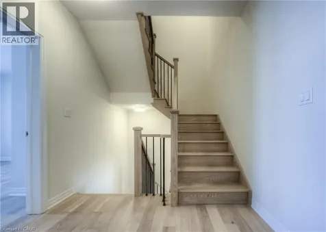 104 Settlers Road East Oakville ON L6H 7W5