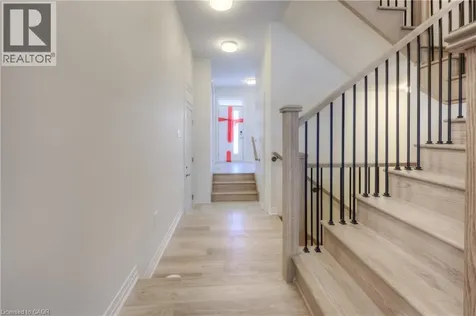 104 Settlers Road East Oakville ON L6H 7W5