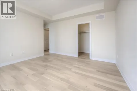 104 Settlers Road East Oakville ON L6H 7W5