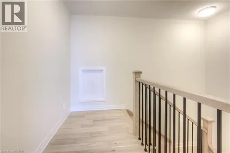 104 Settlers Road East Oakville ON L6H 7W5
