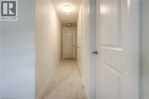 104 Settlers Road East Oakville ON L6H 7W5