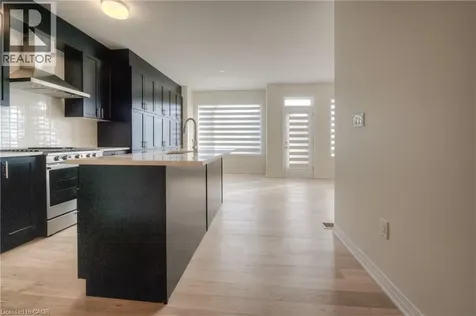 104 Settlers Road East Oakville ON L6H 7W5