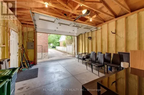 90 Arlington Boulevard Kitchener ON N2A 2G9
