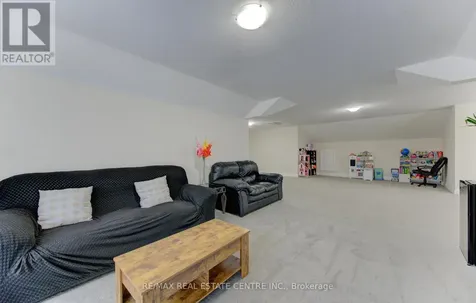 285 Sedgewood Street Kitchener ON N2P 0G6