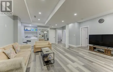 285 Sedgewood Street Kitchener ON N2P 0G6