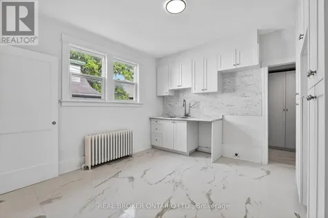 4417 Ellis Street Niagara Falls (downtown) ON L2E 1H5