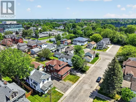 4417 Ellis Street Niagara Falls (downtown) ON L2E 1H5