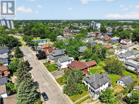 4417 Ellis Street Niagara Falls (downtown) ON L2E 1H5