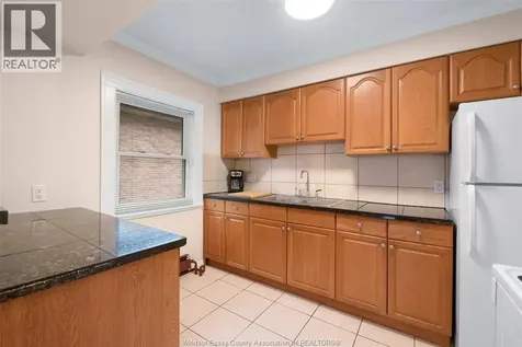 269 Randolph Place Windsor ON N9B 2T2