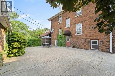269 Randolph Place Windsor ON N9B 2T2
