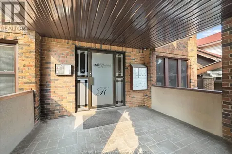 269 Randolph Place Windsor ON N9B 2T2