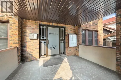 269 Randolph Place Windsor ON N9B 2T2
