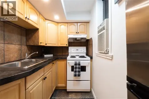 269 Randolph Place Windsor ON N9B 2T2