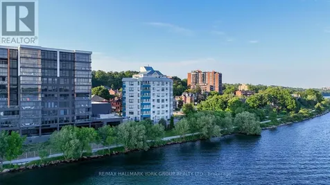 217 Dunlop Street East Barrie (lakeshore) ON L4M 1B2