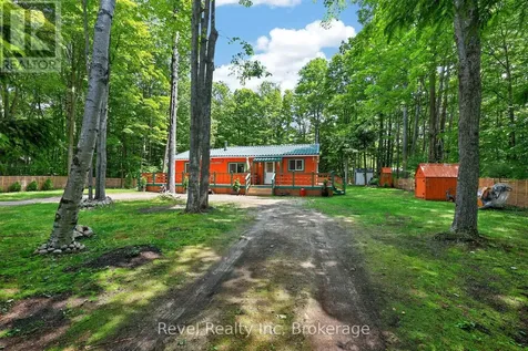 49 Wolfe Trail Tiny ON L9M 0H7