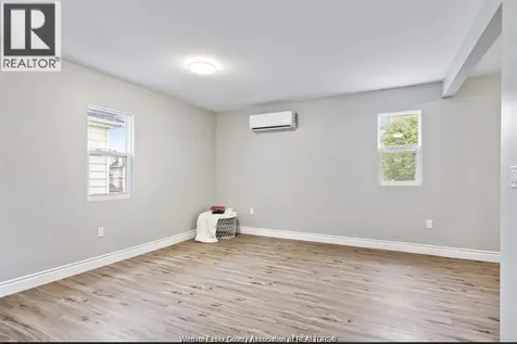 746 Dougall Avenue Windsor ON N9A 4P8