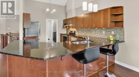 104 Passageway Private Ottawa ON K2M 1H6