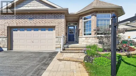 104 Passageway Private Ottawa ON K2M 1H6