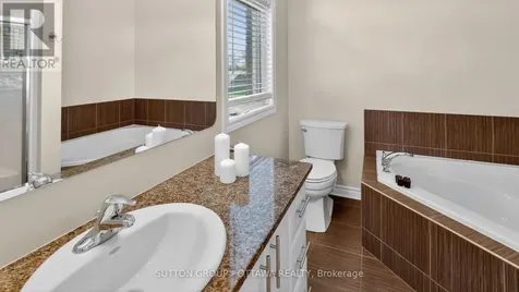 104 Passageway Private Ottawa ON K2M 1H6