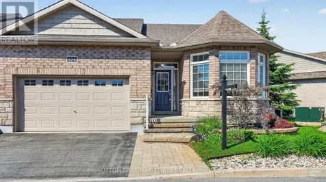 104 Passageway Private Ottawa ON K2M 1H6