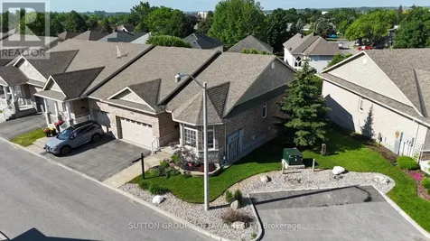 104 Passageway Private Ottawa ON K2M 1H6