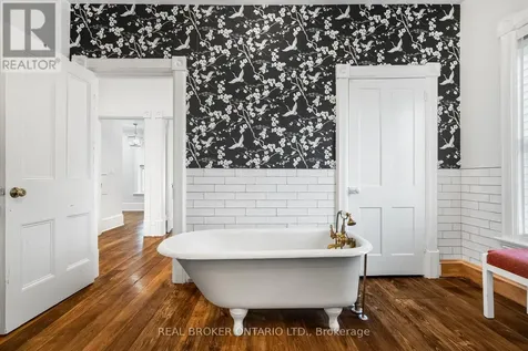 74 Lake Avenue West Carleton Place ON K7C 1L6
