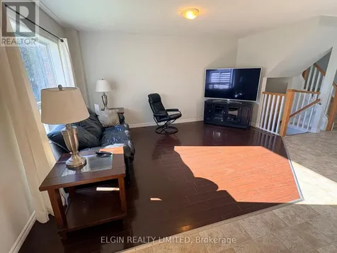 44 Peach Tree Boulevard St. Thomas ON N5R 4Y7