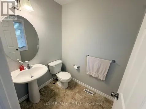 44 Peach Tree Boulevard St. Thomas ON N5R 4Y7