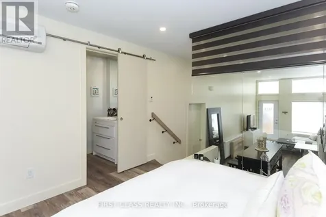 341 Cambridge Street North Ottawa ON K1R 7B3