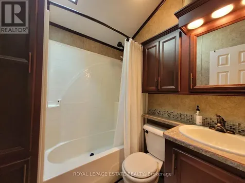 127 Madawaska Trail Wasaga Beach ON L9Z 1X7