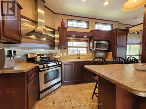 127 Madawaska Trail Wasaga Beach ON L9Z 1X7