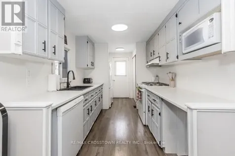 3 Fairbirch Court Innisfil ON L9S 1R2