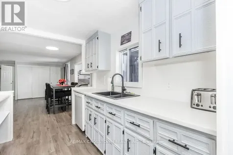 3 Fairbirch Court Innisfil ON L9S 1R2