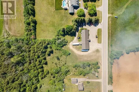 5501 County 15 Road Augusta ON K6V 5T2