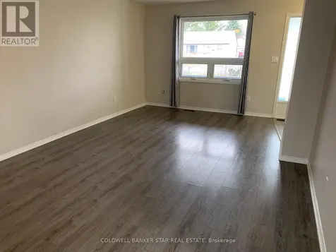 27 Steele Street St. Thomas ON N5R 2Y2