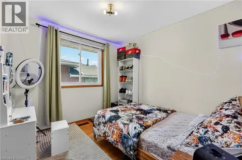 128 Hadeland Avenue Hamilton ON L9C 5Z9