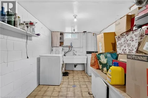 128 Hadeland Avenue Hamilton ON L9C 5Z9