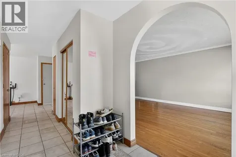 128 Hadeland Avenue Hamilton ON L9C 5Z9
