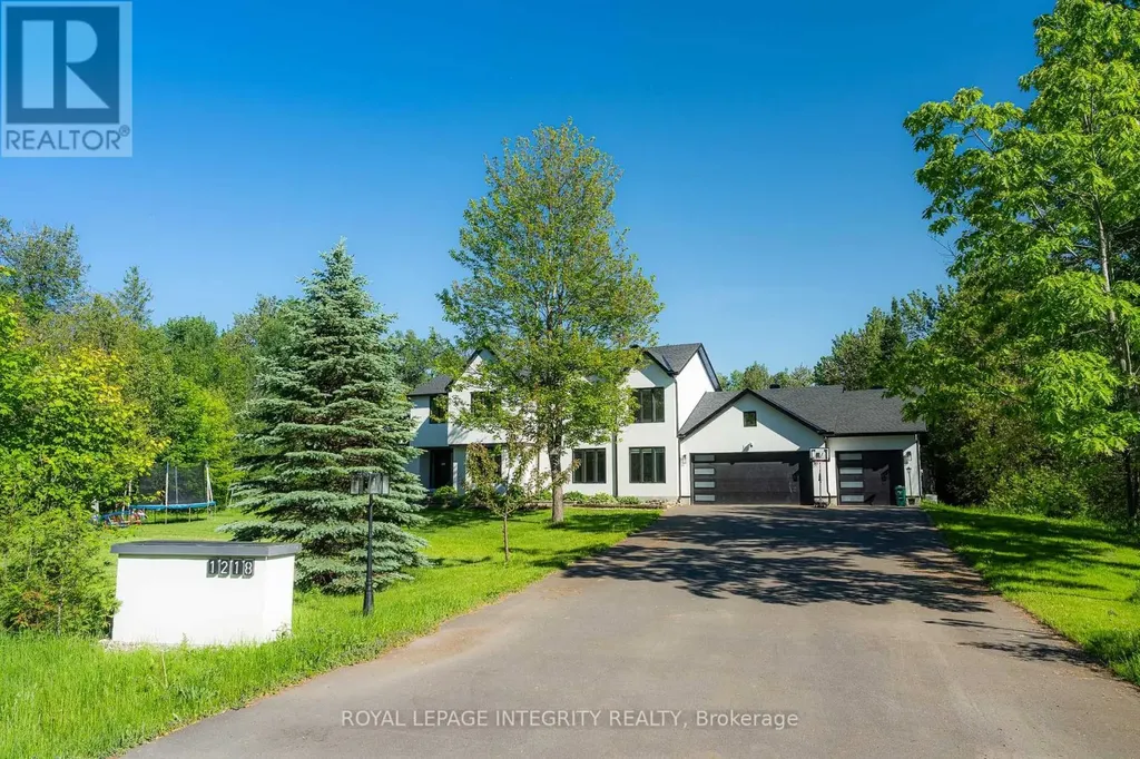 1218 Rideau Bend Crescent Ottawa ON K4M 1B5