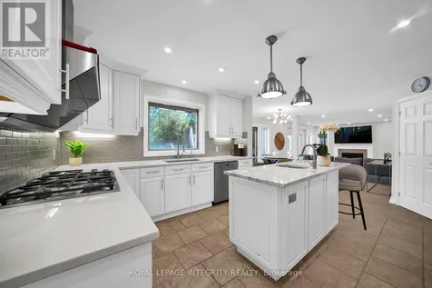 1218 Rideau Bend Crescent Ottawa ON K4M 1B5