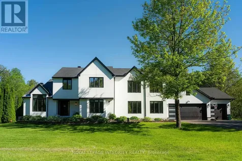 1218 Rideau Bend Crescent Ottawa ON K4M 1B5