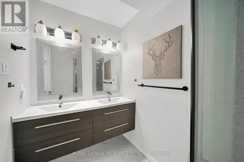 1218 Rideau Bend Crescent Ottawa ON K4M 1B5