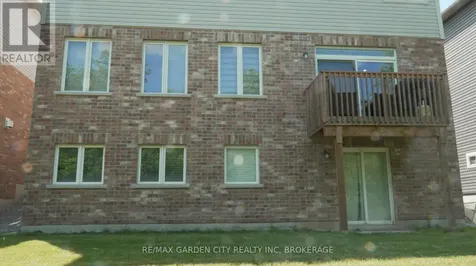 9224 White Oak Avenue Niagara Falls (lyons Creek) ON L2G 3P6