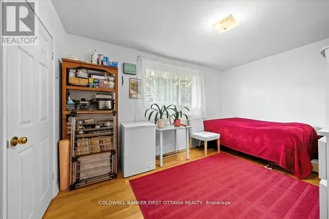902 Watson Street Ottawa ON K2B 6B9