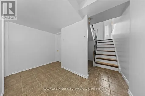 902 Watson Street Ottawa ON K2B 6B9