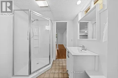 902 Watson Street Ottawa ON K2B 6B9