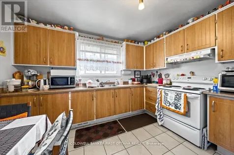 902 Watson Street Ottawa ON K2B 6B9