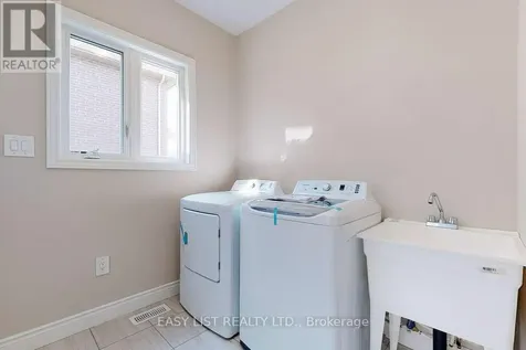 3050 Sierra Drive Orillia ON L3V 8L9