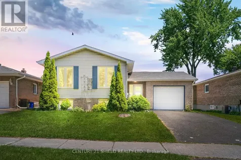 736 Champlain Drive Cornwall ON K6H 6S8